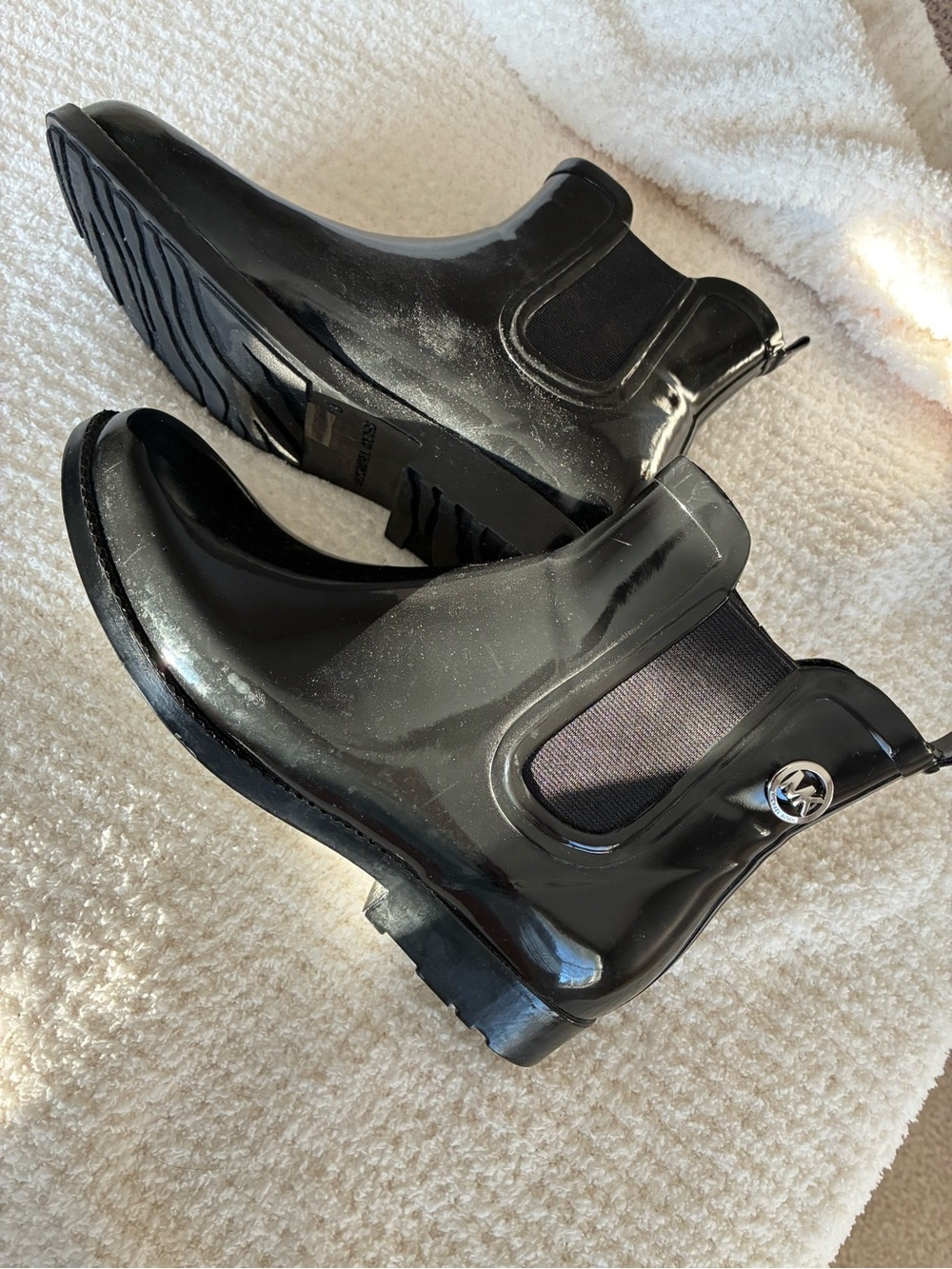 Michael Kors Black Glossy Chelsea Rain Boots